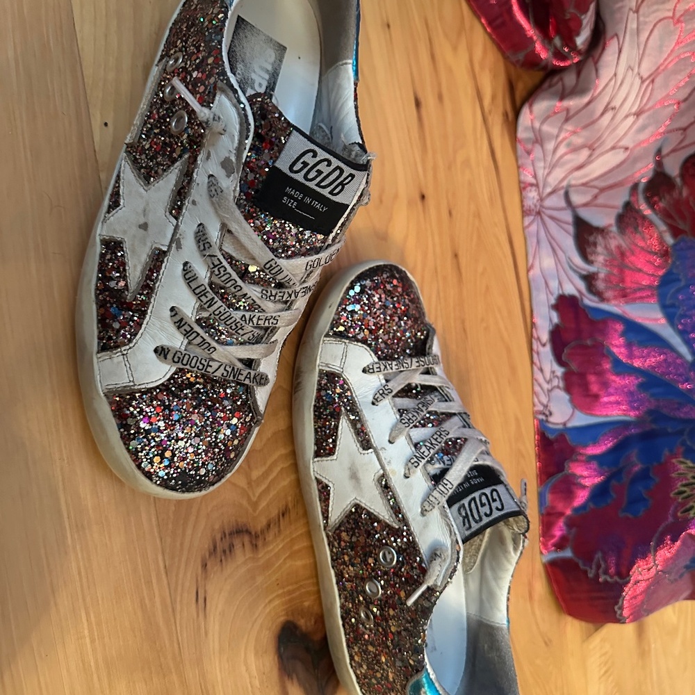 Golden goose super star size 36 shoe